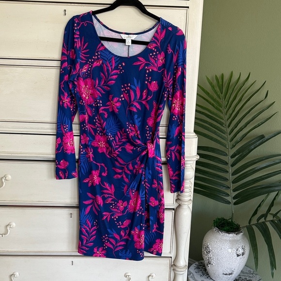 Lilly Pulitzer Dresses & Skirts - Lilly Pulitzer Bryson Dress Navy and Fuchsia Floral Dress M